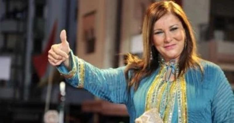 آثار الحكيم تعبر عن سعادتها بافتتاح المتحف المصري الكبير