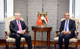 وزير الخارجية يستقبل نظيره القيرغيزي