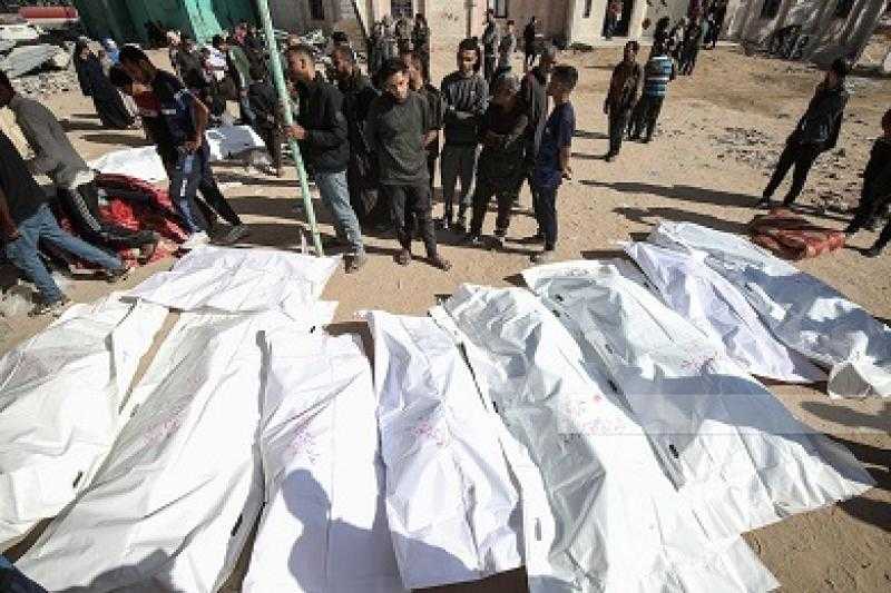 صحة غزة: تسلمنا جثامين 15 شهيدا أفرج عنها الاحتلال