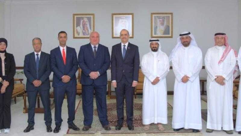 وفد النقابة العامة للعاملين بالنيابات والمحاكم يلتقي وزير الشئون القانونية البحريني
