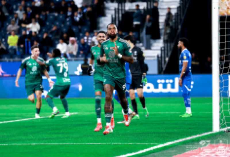 غيابات مؤثرة تضرب الأهلي قبل ديربي الاتحاد في دوري روشن