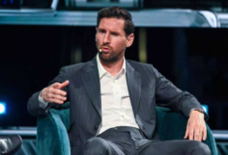 «القرار كان عائليًا».. ميسي يكشف كواليس مفاوضات الهلال وسبب رفضها