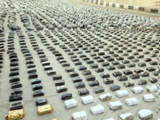 ضبط 3 عناصر جنائية بحوزتهم 3 أطنان مخدرات... ضبط 3 عناصر جنائية بحوزتهم 3 أطنان مخدرات بقيمة 225 مليون جنيه بالسويس