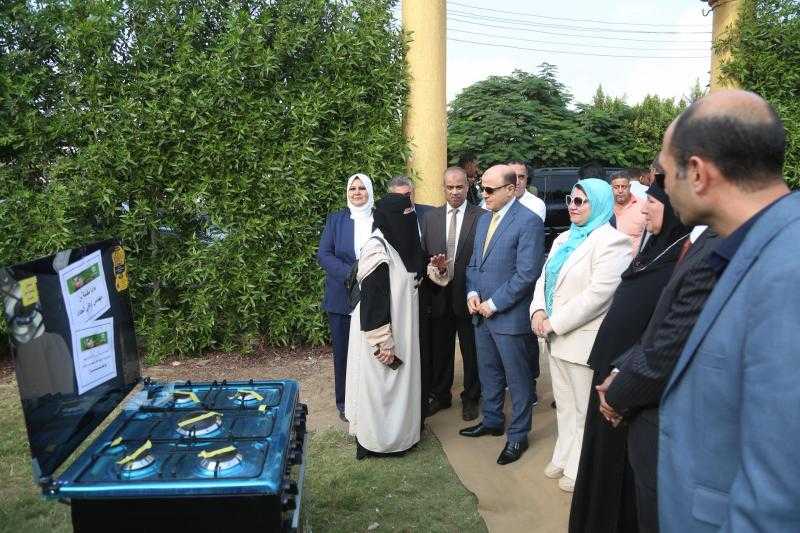 محافظ كفر الشيخ يشهد الحفل السنوي لتجهيز 112 عروسًا