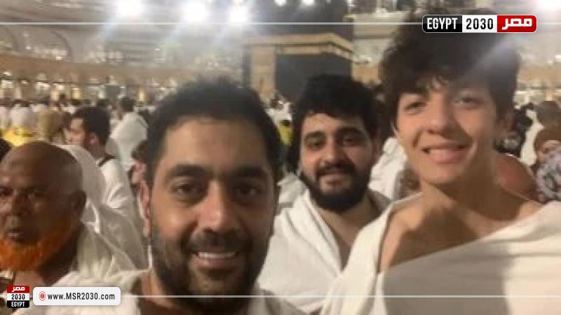 أحمد فلوكس ونجله 