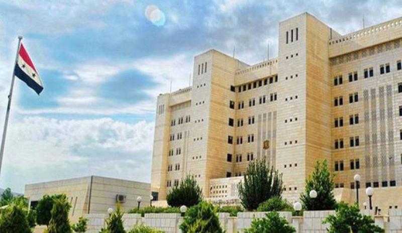 أول رد عاجل من الخارجية السورية بشأن تأسيس وجود عسكري أمريكي في دمشق