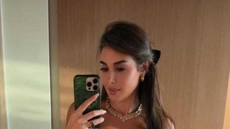 ياسمين صبري تتألق بإطلالة كاجوال وتروج لفيلمها الجديد ”المشروع X”