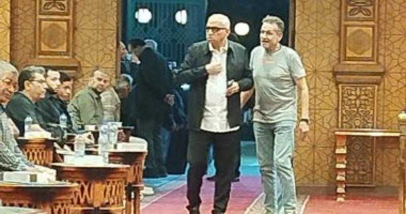 بدء عزاء السيناريست أحمد عبد الله بمسجد الشرطة في الشيخ زايد