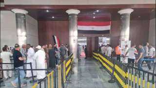 انتهاء التصويت بسفارتى مصر فى نيودلهى ومومباى بانتخابات... انتهاء التصويت بسفارتى مصر فى نيودلهى ومومباى بانتخابات مجلس النواب باليوم الثانى