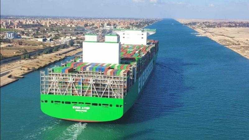 أسامة ربيع: زيادة الحمولة والعائد الدولاري لقناة السويس عن العام الماضي