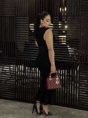 بوسي تخطف الأنظار بإطلالة كلاسيكية أنيقة في أحدث ظهور عبر ”إنستجرام”