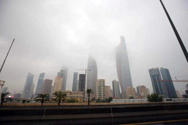 حدث عاجل في الكويت بسبب سوء الأحوال الجوية