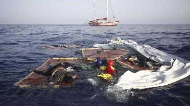 مقتل 7 مهاجرين من ميانمار وإنقاذ 13 بعد انقلاب قارب قرب ماليزيا