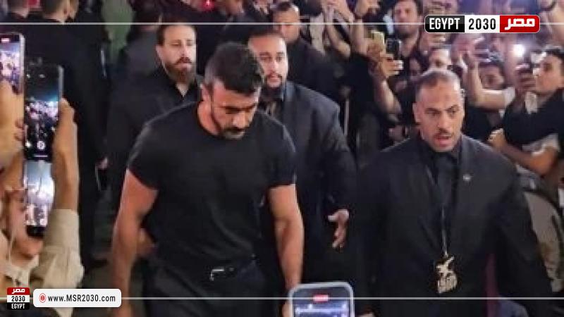 العوضي من عزاء والد محمد رمضان 