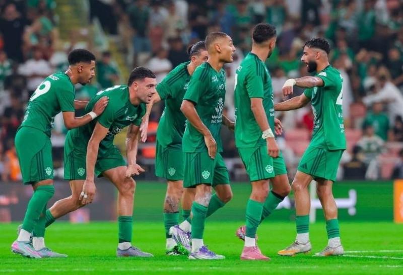 أهلي جدة يطالب بحكام أجانب في دوري روشن ويتحمل التكاليف.. ويرفع شكوى للفيفا