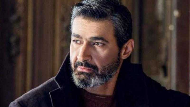 ياسر جلال يعتذر عن كلمته خلال فعاليات مهرجان وهران الدولي