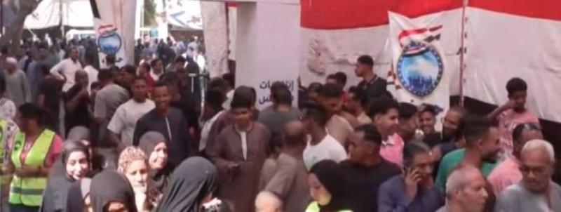 مشاركة واسعة ومتنوعة من الشباب وكبار السن للمشاركة في انتخابات مجلس النواب في قنا