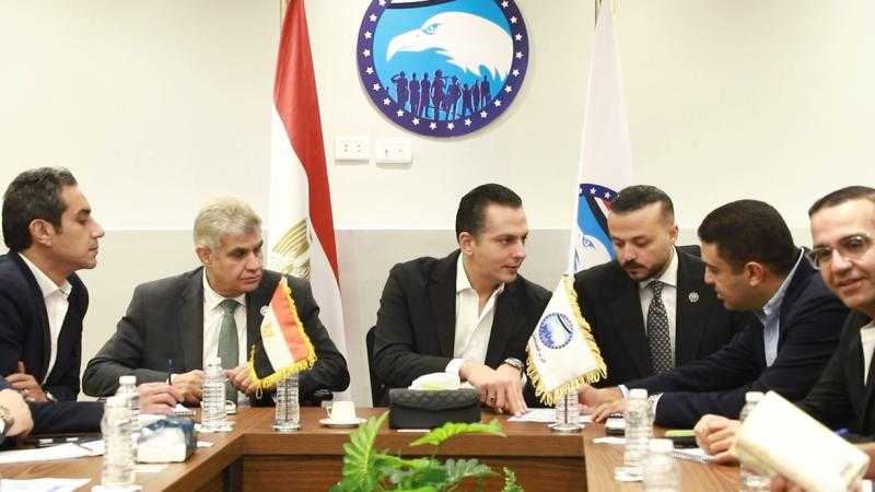 ”مستقبل وطن” يتابع الانتخابات.. الأمين العام يتفقد غرفة العمليات المركزية لمتابعة سير الاقتراع