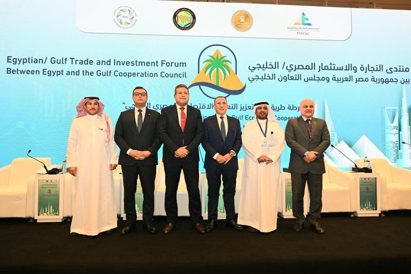 وزير الإسكان: التنمية السياحية أحد المحاور الجوهرية في رؤية مصر 2030