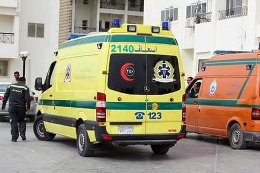 الاسعاف تنقل المصابين