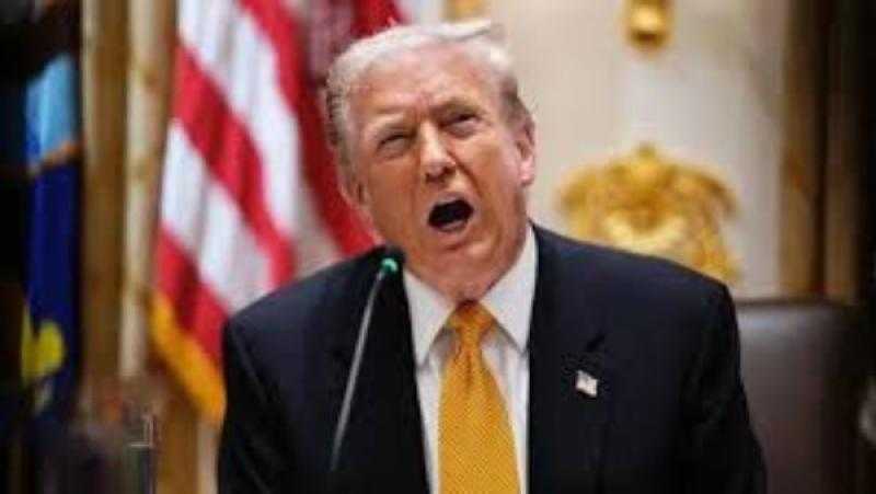 فضيحة تهز بريطانيا.. ترامب يهدد بإغلاق BBC ويطالب بتعويض مليار دولار