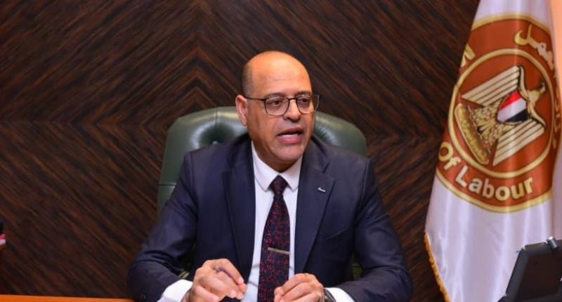 وزير العمل