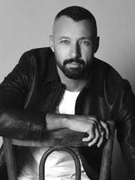 أحمد فهمي ضيف شرق في فيلم السلم والثعبان-لعب عيال