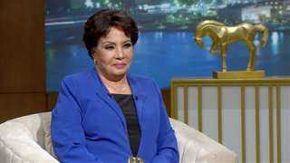 فردوس عبد الحميد: الفن رسالة قبل أن يكون شهرة