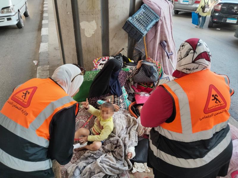 التدخل السريع ينقذ أسرة بلا مأوى في القاهرة