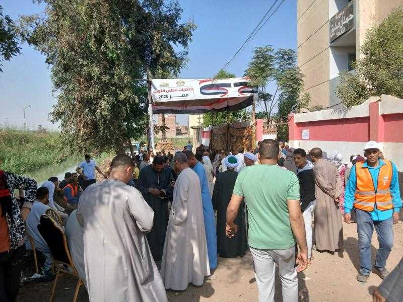 إقبال كثيف في لجان العياط بالجيزة في اليوم الأخير من انتخابات مجلس النواب 2025