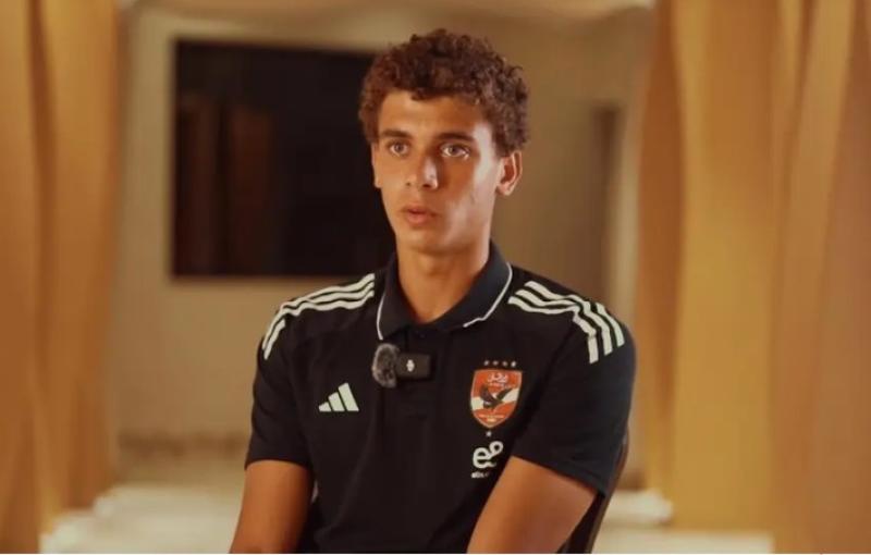 كبار أوروبا يترقبون تألق حمزة عبد الكريم مهاجم الأهلي