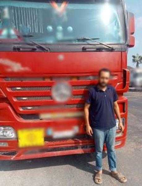 ضبط قائد سيارة نقل بتهمة السير برعونة وأداء حركات استعراضية بدمياط