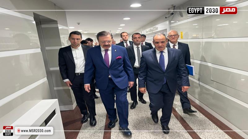 جانب من زيارة وزير الخارجية لبورصات أنقرة