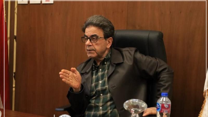 مجدي حسن النقيب العام للأطباء البيطريين