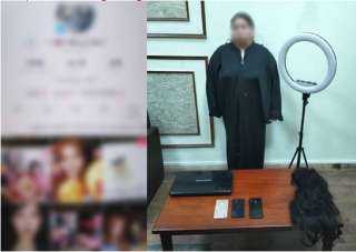 القبض على صانعة محتوى لنشرها فيديوهات رقص بملابس خادشة للحياء