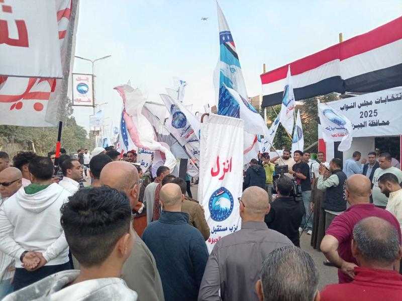 النائب عصام هلال: الإقبال الكبير على الانتخابات يعكس وعي الشعب المصري وحرصه على أداء واجبه الوطني