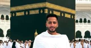 عصام السقا يؤدي العمرة ويستعد لمشاريع فنية جديدة مع العوضي