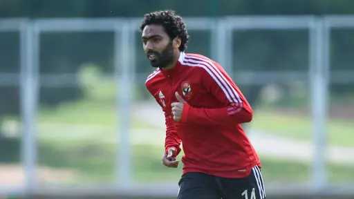 حسين الشحات يكشف كواليس إصابته ويشيد بزملائه: الأهلي... حسين الشحات يكشف كواليس إصابته ويشيد بزملائه: الأهلي يصنع النجوم دائمًا