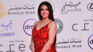 نور فخري تتألق في افتتاح مهرجان القاهرة السينمائي الدولي