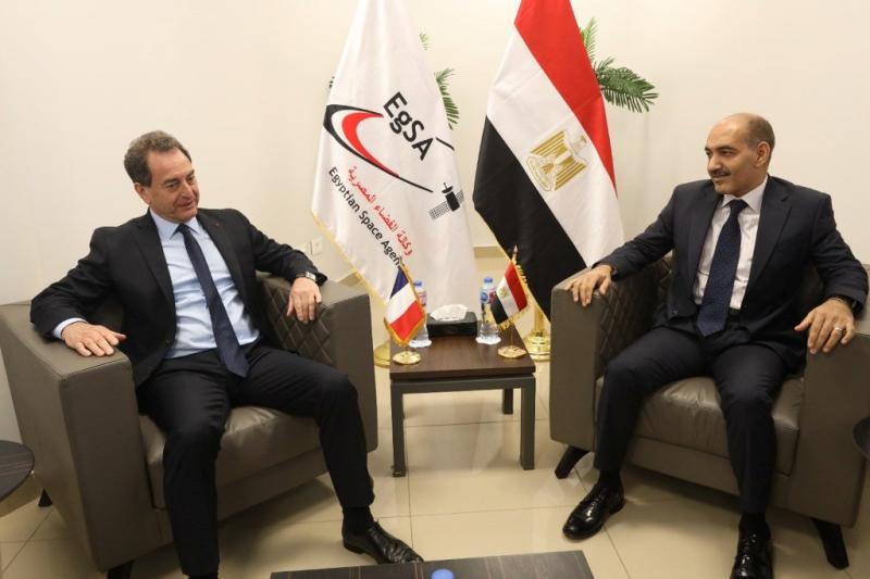وكالة الفضاء المصرية تستقبل السفير الفرنسي بالقاهرة لبحث سبل التعاون المشترك