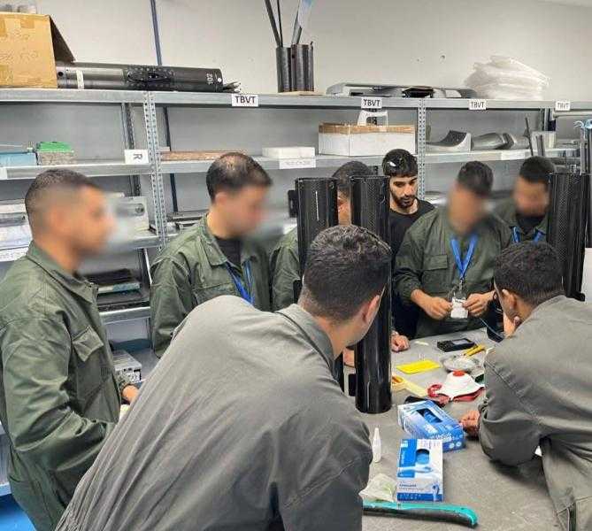 فريق فني مغربي يخضع لتدريب معمق لدى مصنع المسيرات ”بلو بيرد” في إسرائيل
