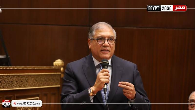 الدكتور عفت السادات رئيس حزب السادات الديمقراطي