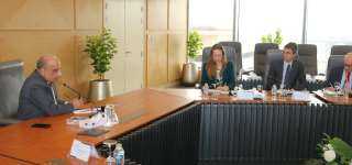 وزير الكهرباء يبحث مع وفد البنك الدولي تعزيز التعاون في مجالات الطاقات المتجددة