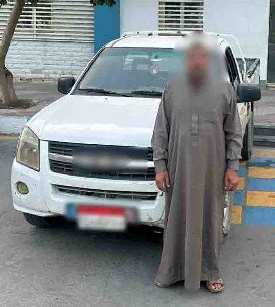 ضبط قائد ربع نقل لأدائه حركات استعراضية بالإسكندرية