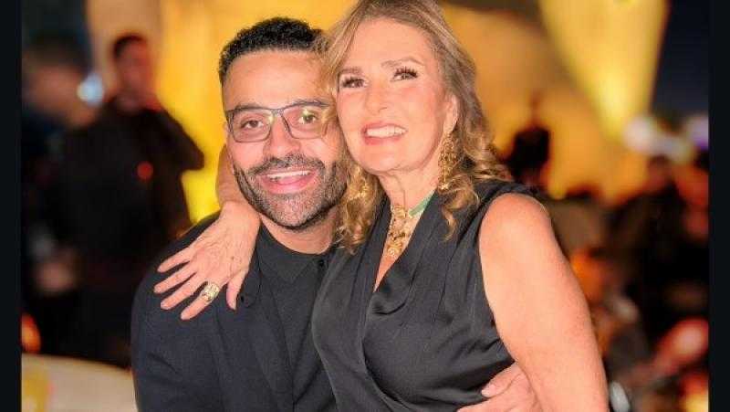 عمر سعيد يحيي يسرا على إنستجرام: ”أيقونة السينما في الشرق الأوسط”