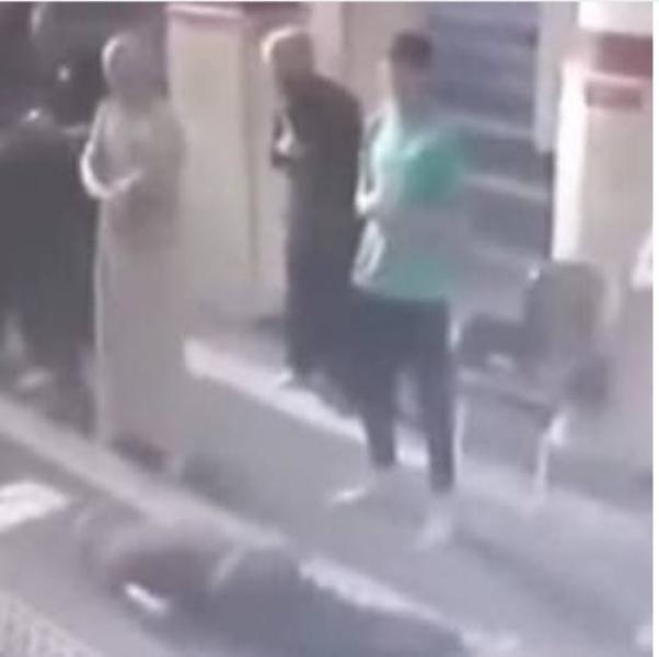 الشاب قبل وفاته بلحظات 
