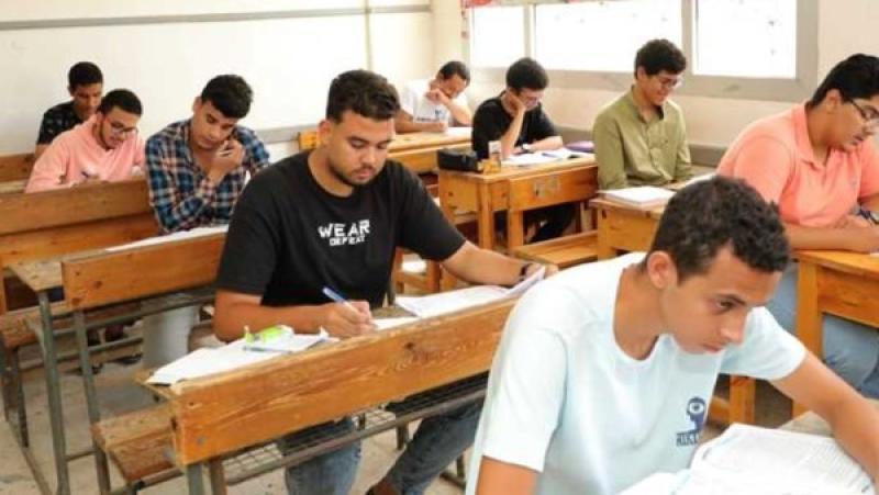 الامتحانات 