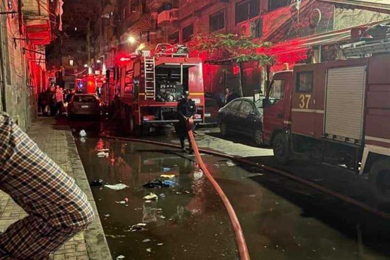 السيطرة على حريق جراج سيارات بمنطقة الزاوية الحمراء