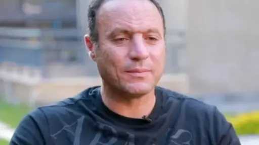 نادر السيد: الزمالك أخطأ بعدم تجديد عقد معتمد... نادر السيد: الزمالك أخطأ بعدم تجديد عقد معتمد جمال قبل نهائي الكونفدرالية