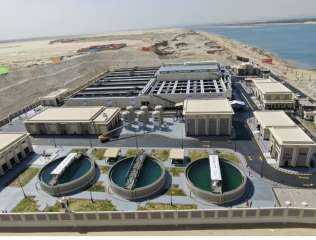 مصر تتوسع في مشروعات تحلية المياه بـ49 موقعًا... مصر تتوسع في مشروعات تحلية المياه بـ49 موقعًا في 10 محافظات ضمن خطة 2050